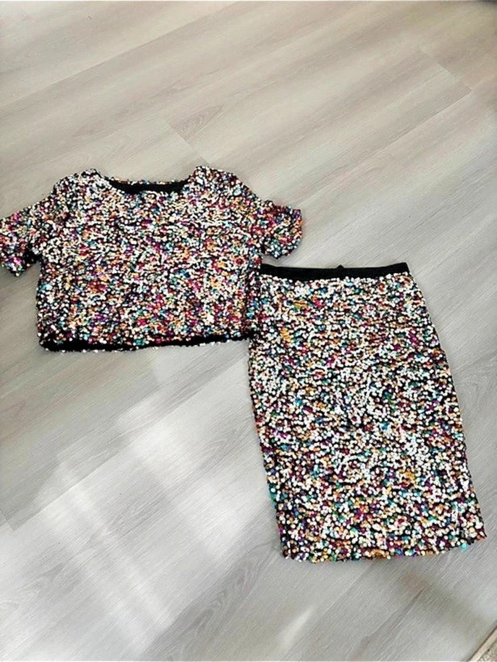 H&M Sequin Skirt Set in Black & Multicolor Sequin